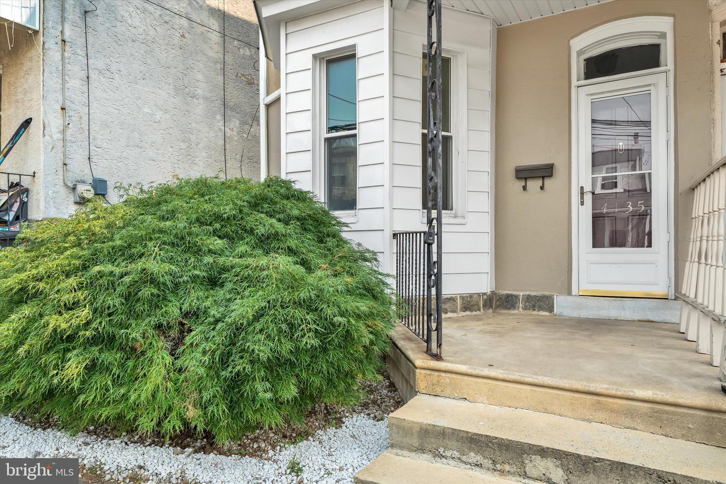 4135 Pechin St Property Photo 2