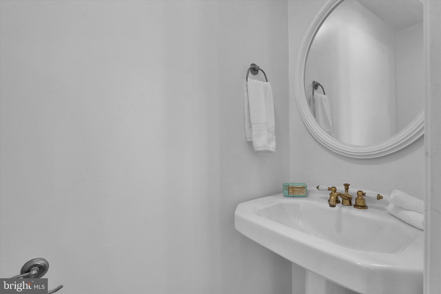 4135 Pechin St Property Photo 9