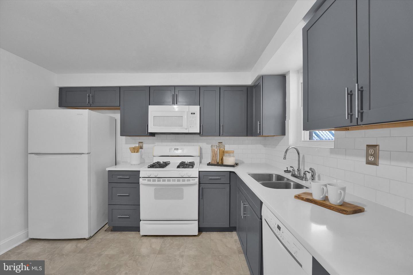 4135 Pechin St Property Photo 11