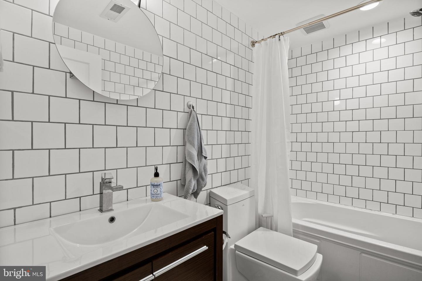 1428 Pemberton St Property Photo 29