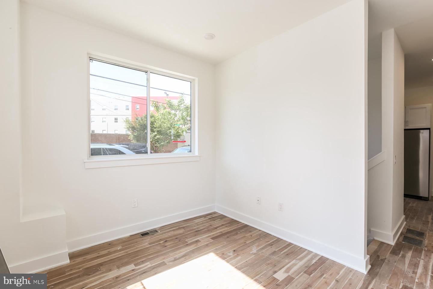 1431 Brown St #5 Property Photo 8
