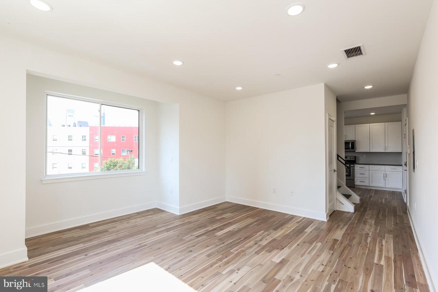 1431 Brown St #5 Property Photo 13