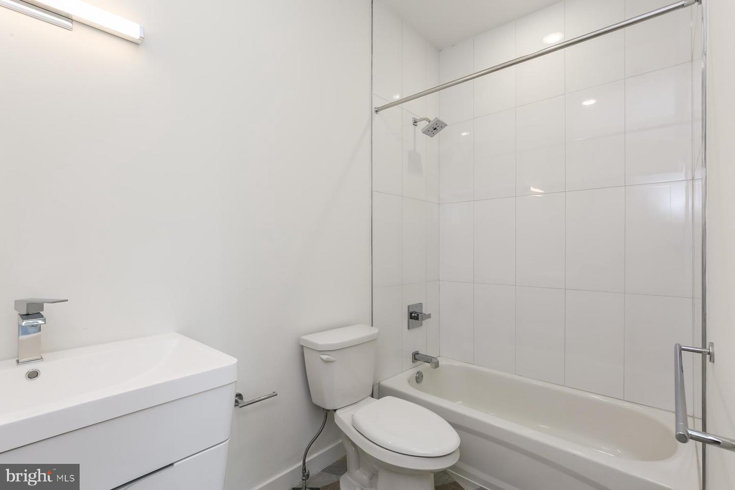 1431 Brown St #5 Property Photo 20
