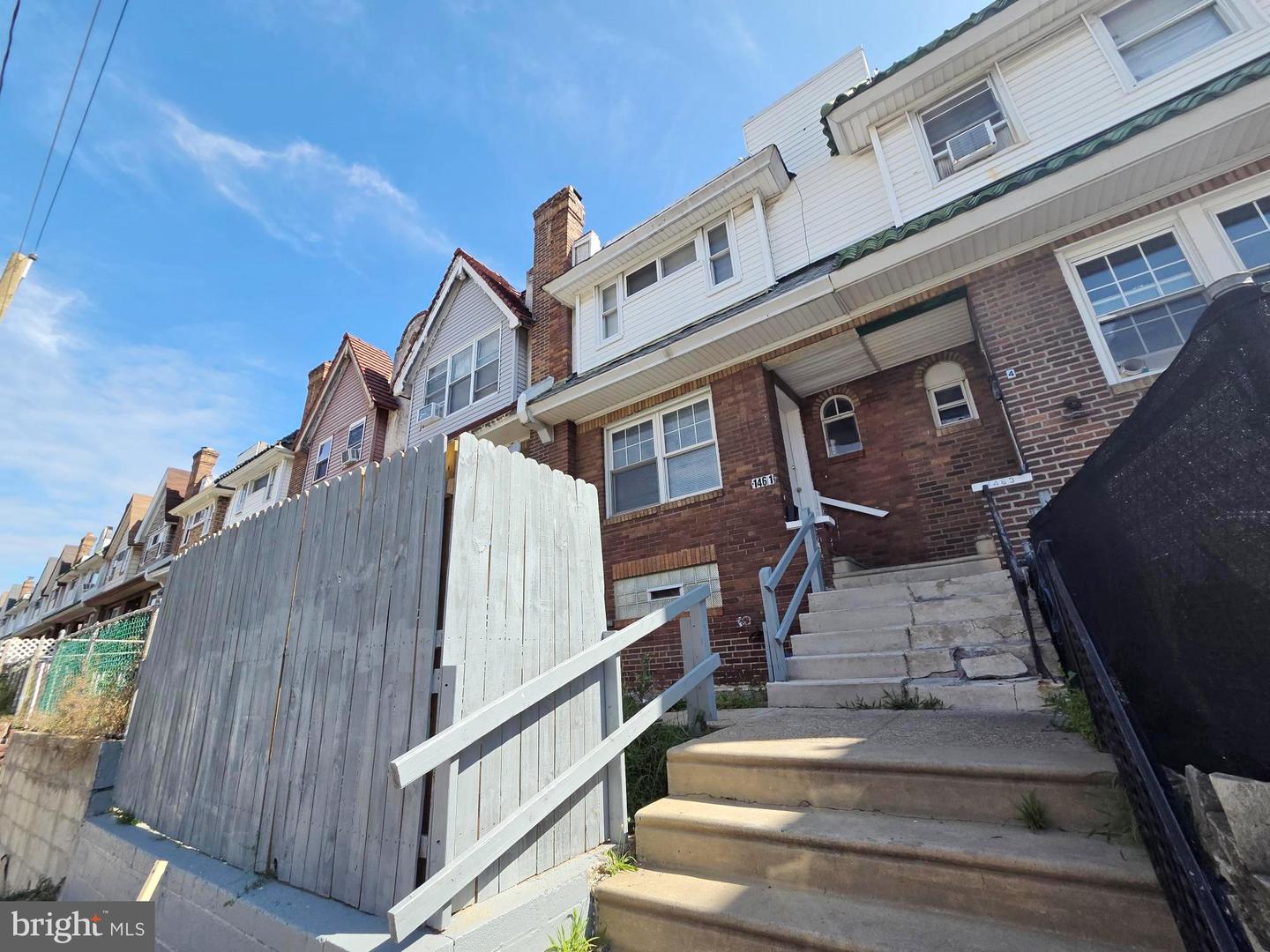 1461 LARDNER ST Property Photo 1