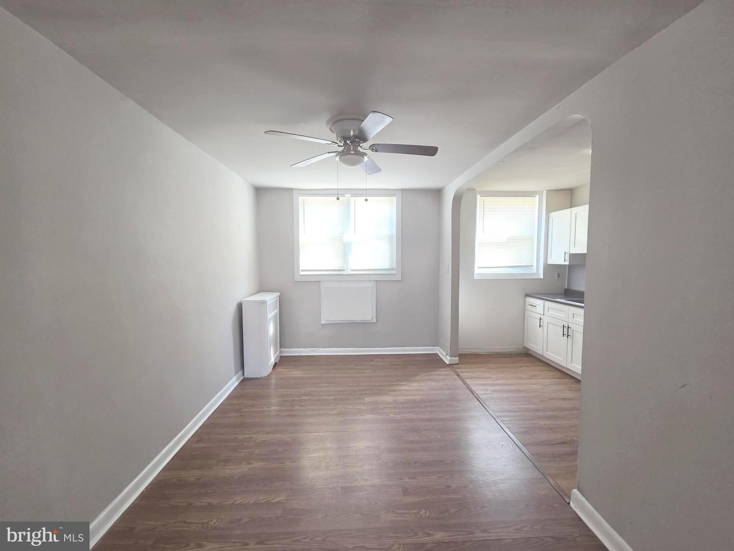 1461 Lardner St Property Photo 3