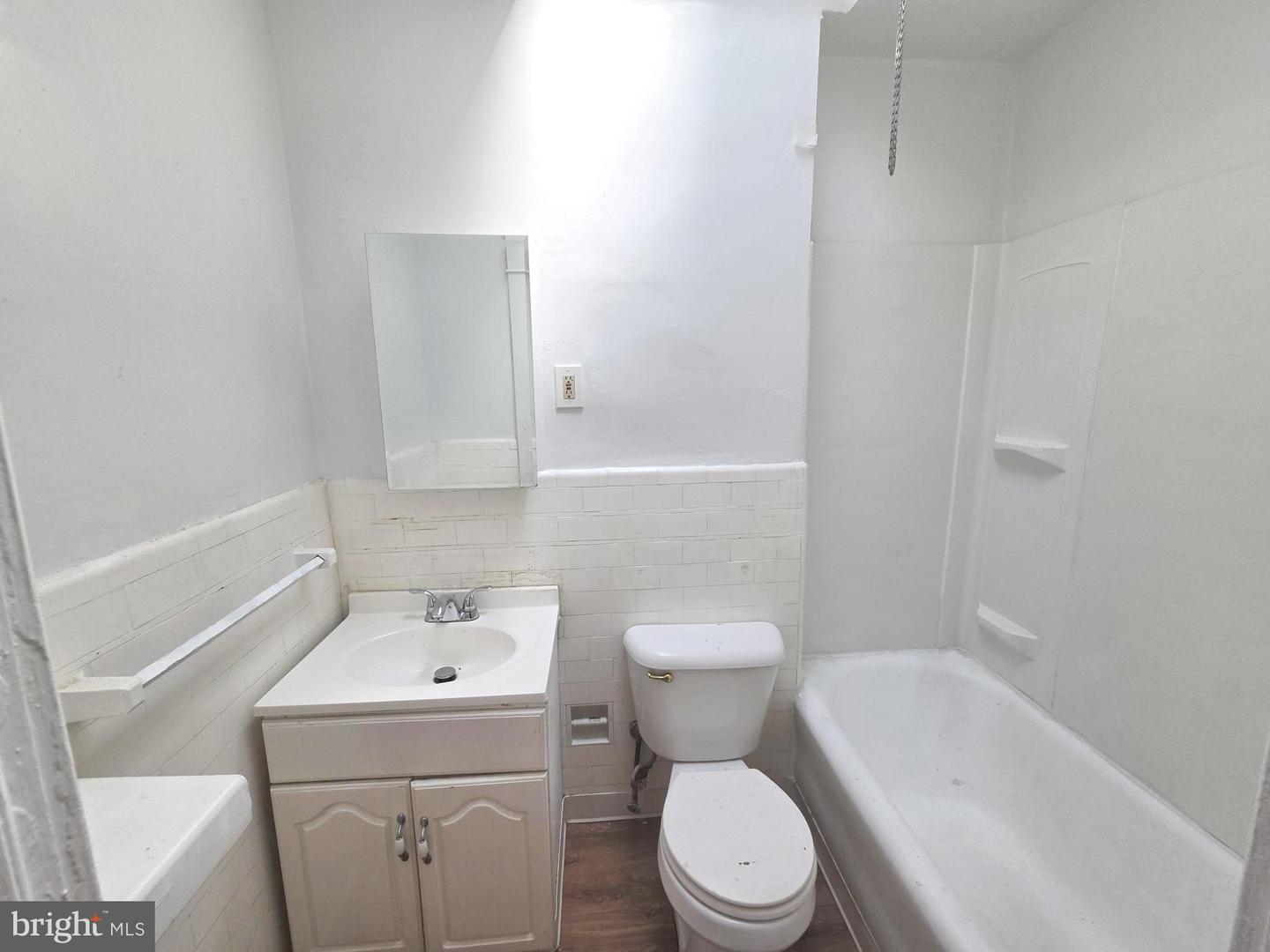 1461 Lardner St Property Photo 10