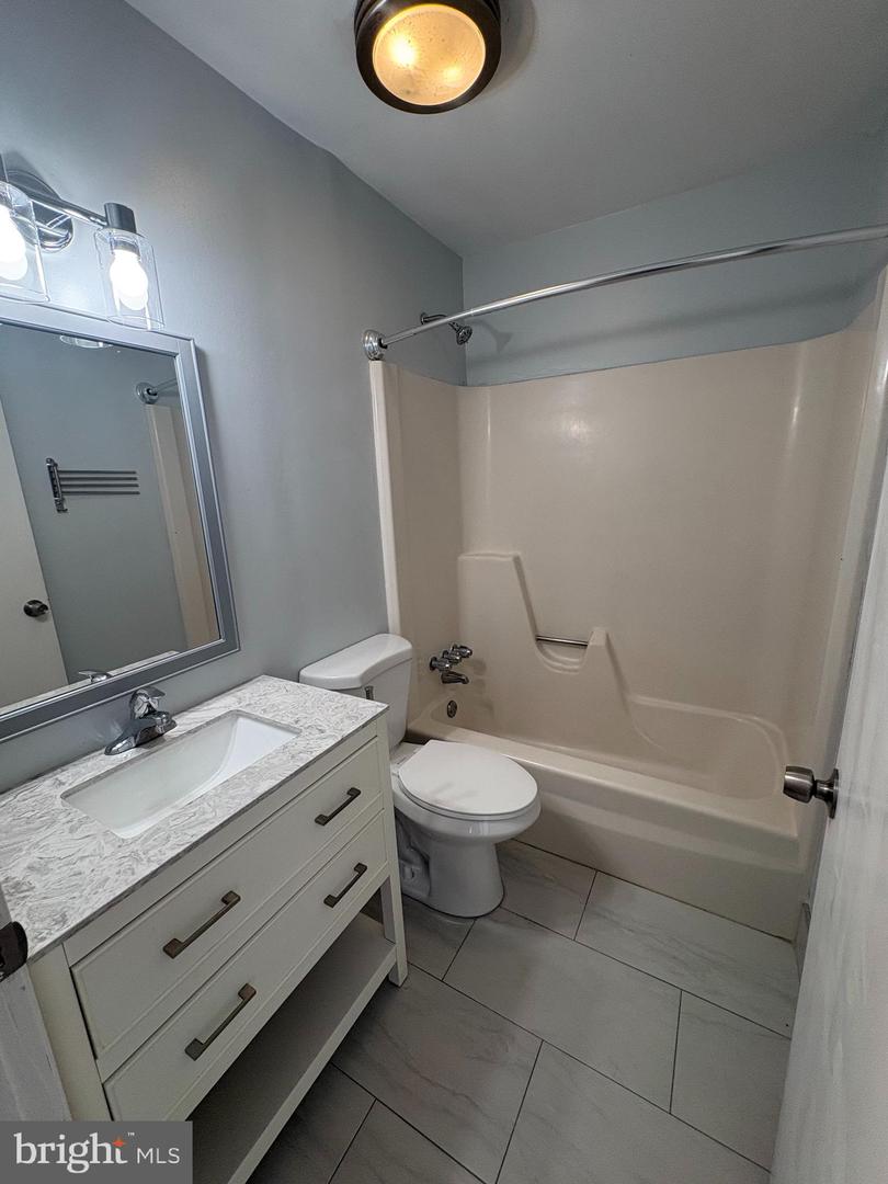 7900-02 Frankford Ave #6 Property Photo 4