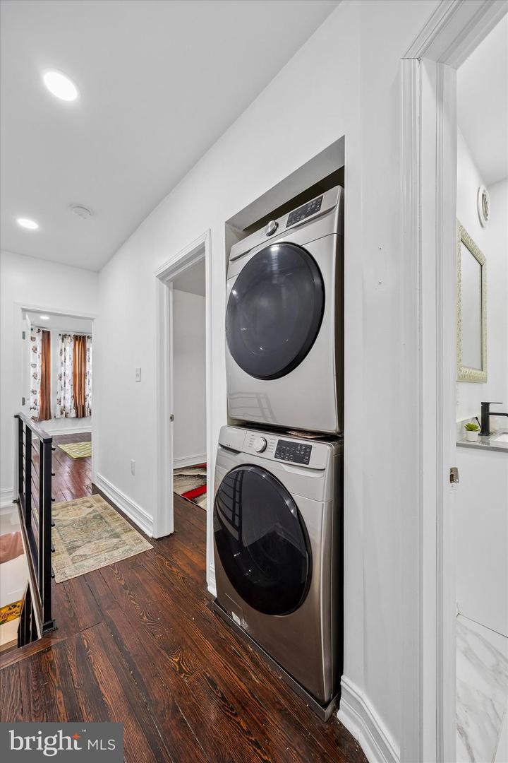 2308 Nicholas St Property Photo 14