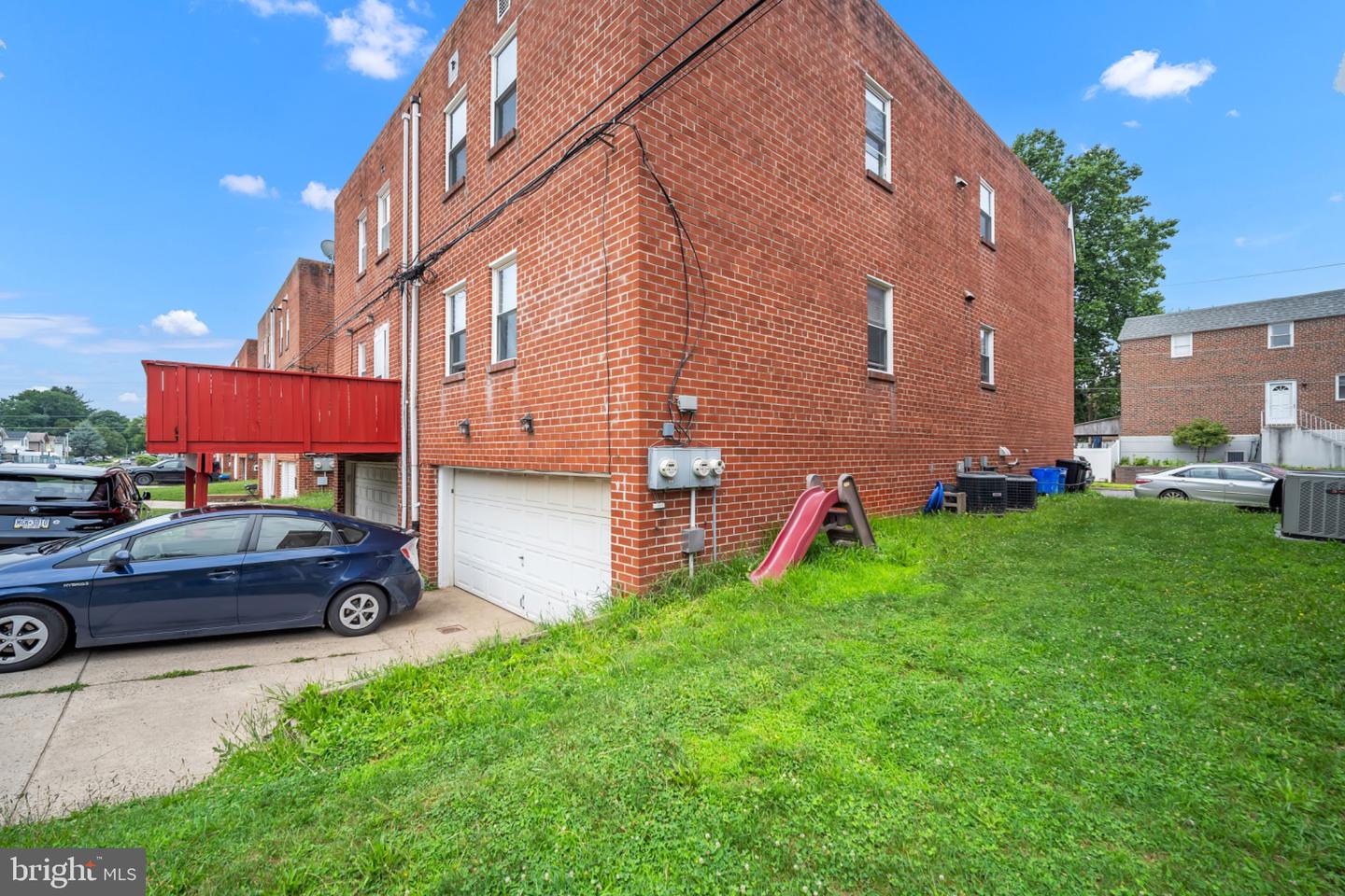 8919 Alton St Property Photo 31