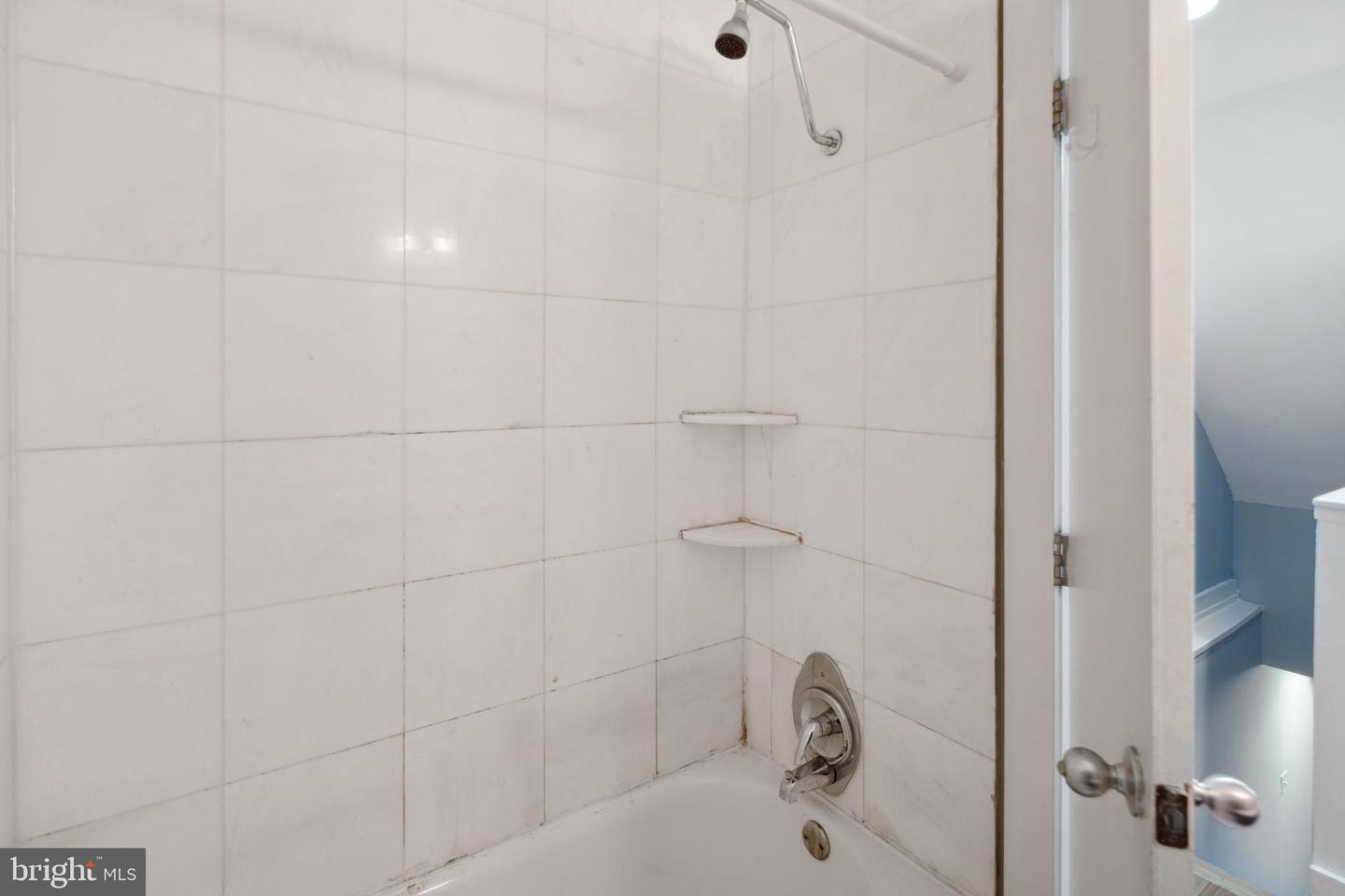 2351 Christian St #b Property Photo 10