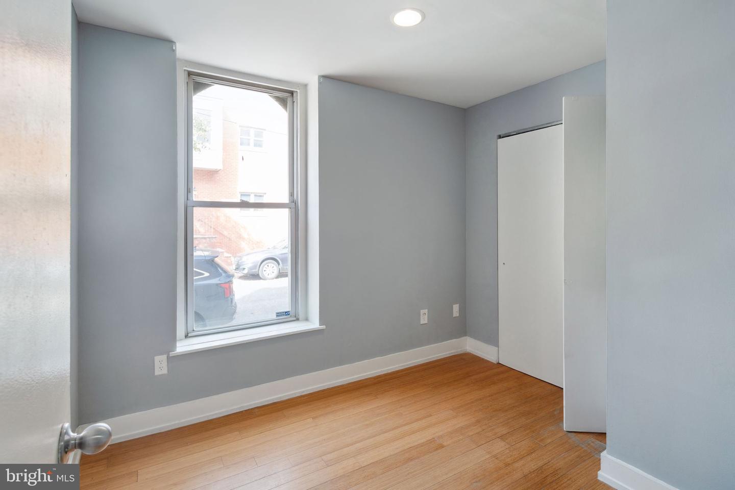 2351 Christian St #b Property Photo 12