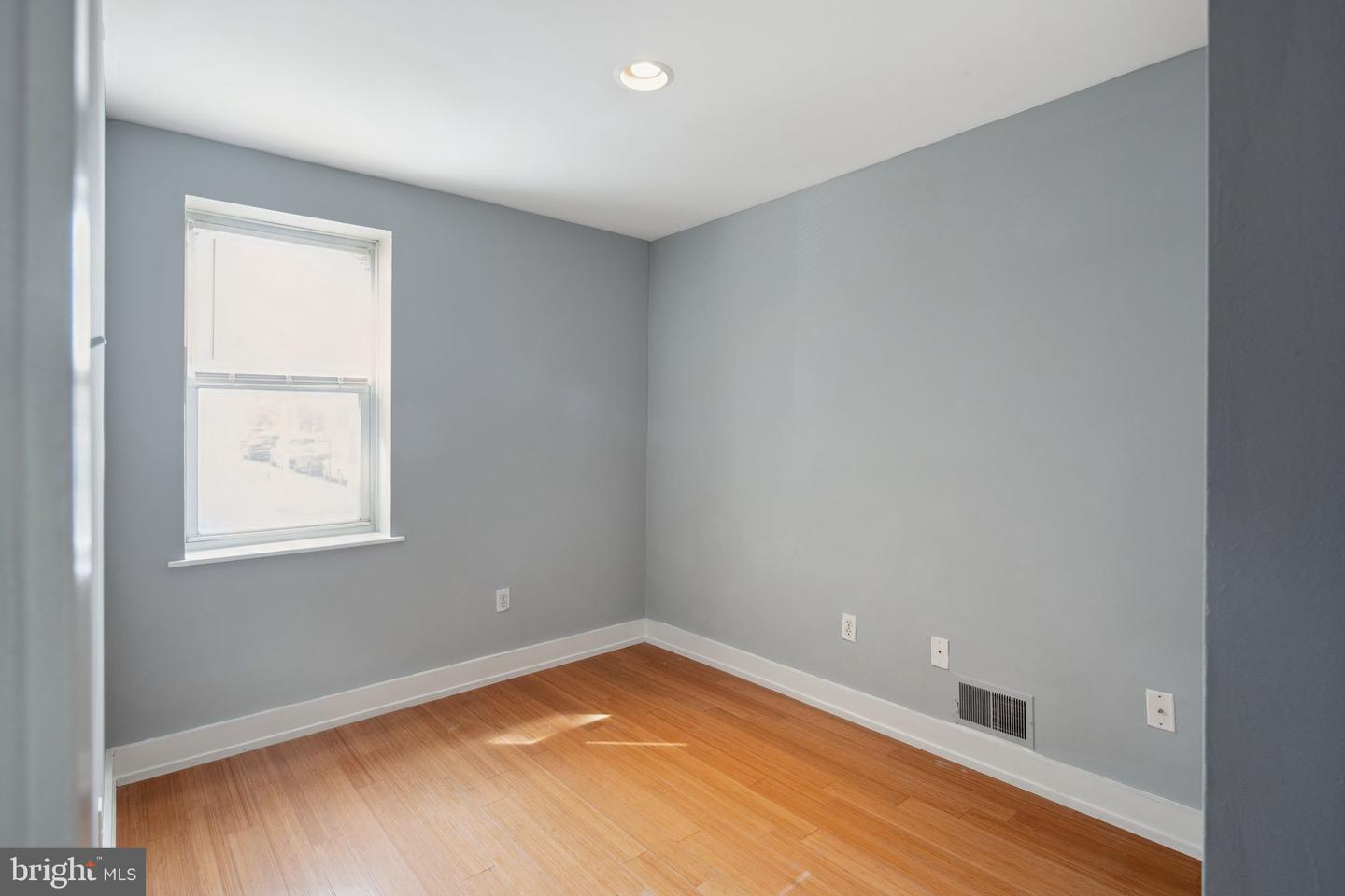 2351 Christian St #b Property Photo 15