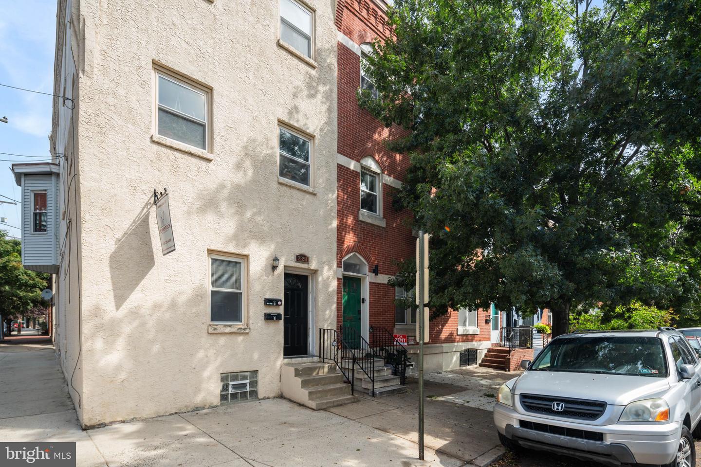 2351 Christian St #b Property Photo 18