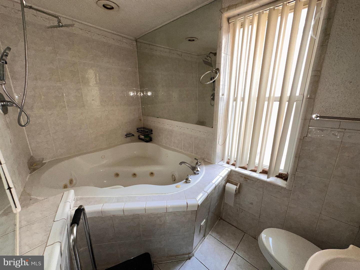 2209 Pierce St Property Photo 12