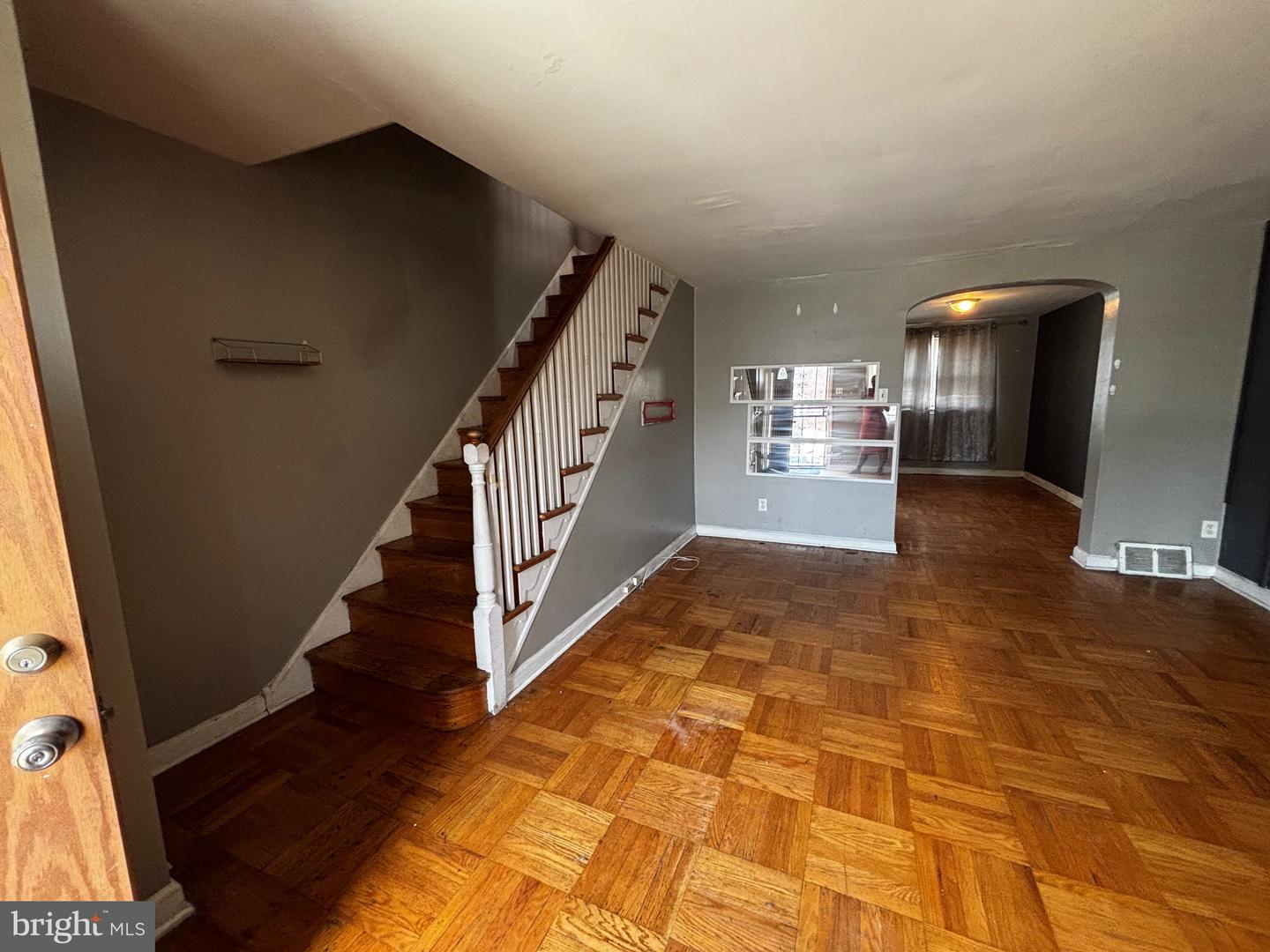 5942 B St Property Photo 3