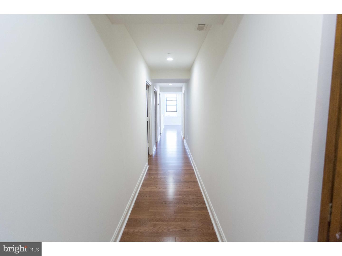1411-3 Walnut St #904 Property Photo 5