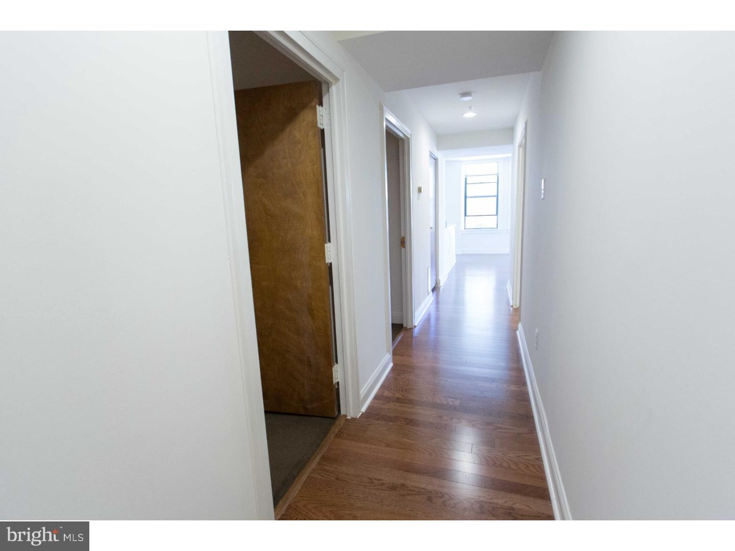 1411-3 Walnut St #904 Property Photo 6