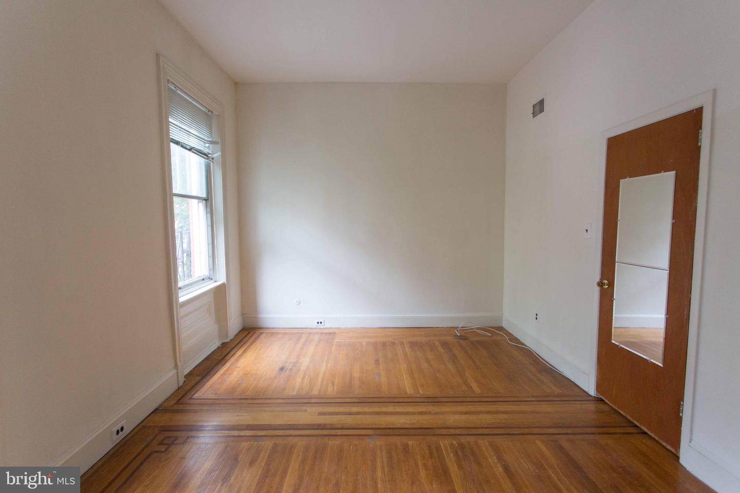723 Spruce St #2f Property Photo 14