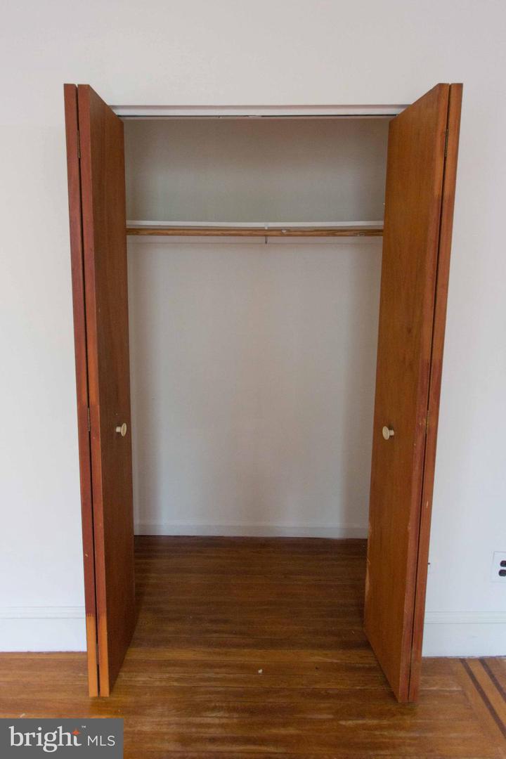 723 Spruce St #2f Property Photo 15