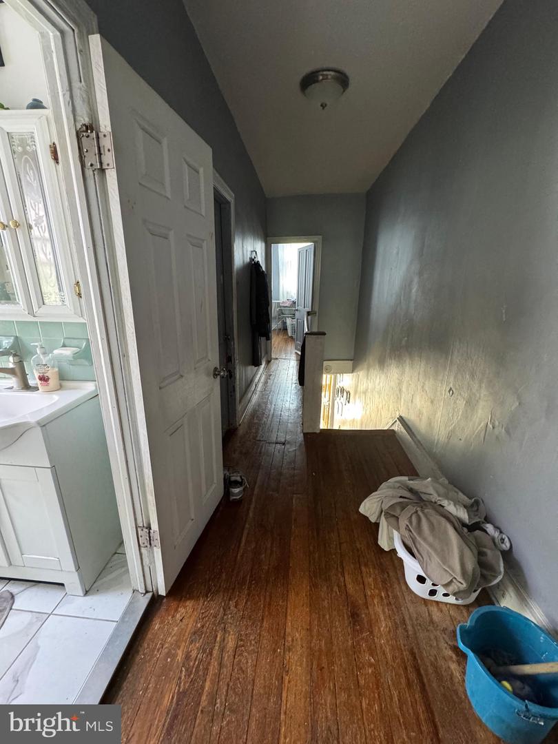 2221 Tasker St Property Photo 9
