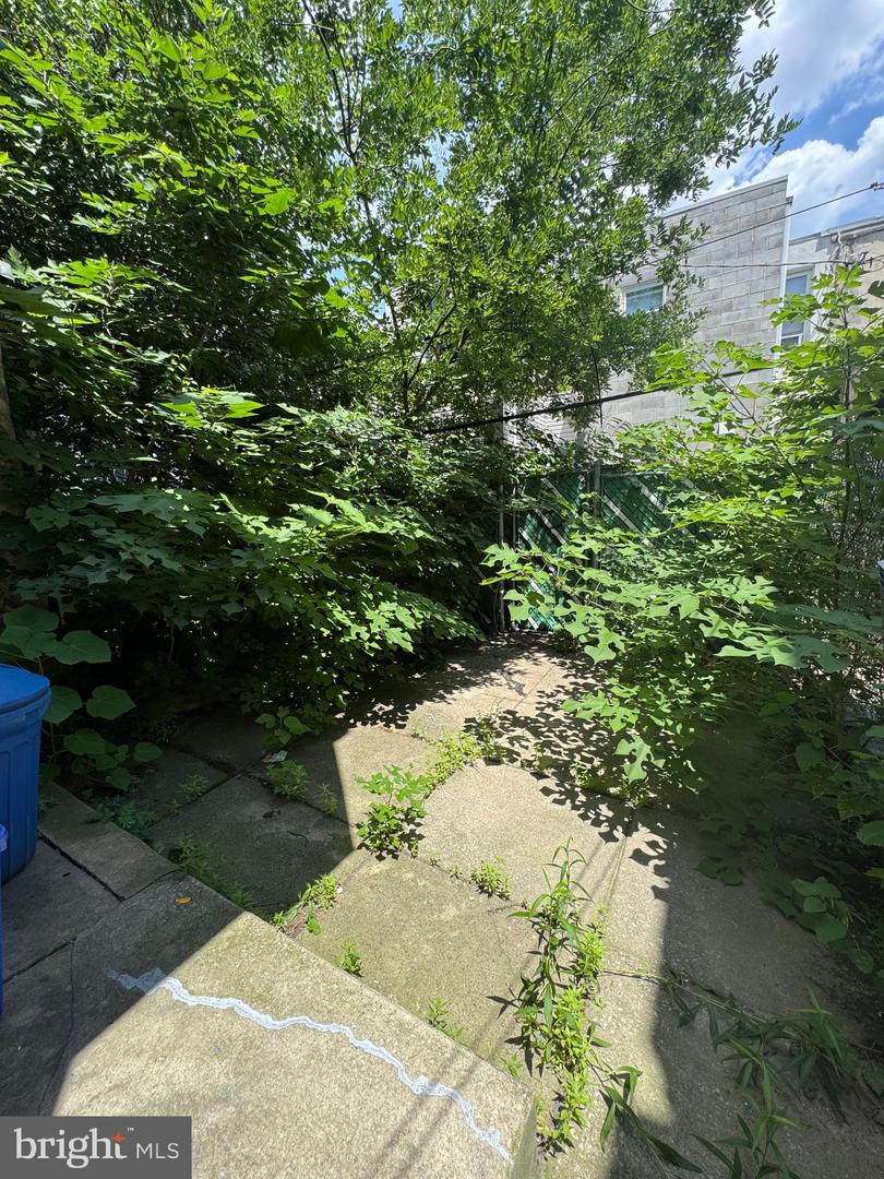 2221 Tasker St Property Photo 20