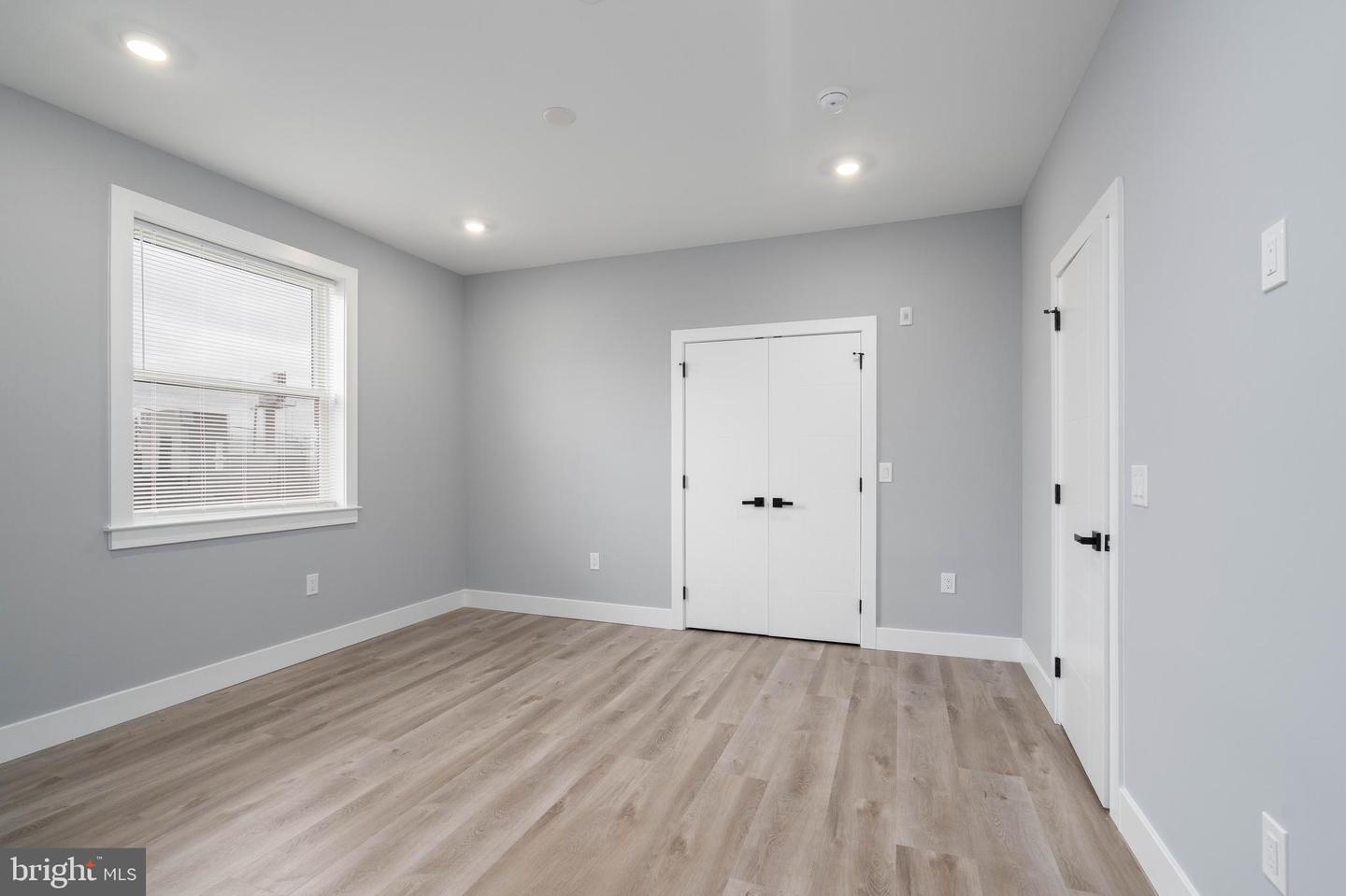 2323 E Cabot St #2 Property Photo 11