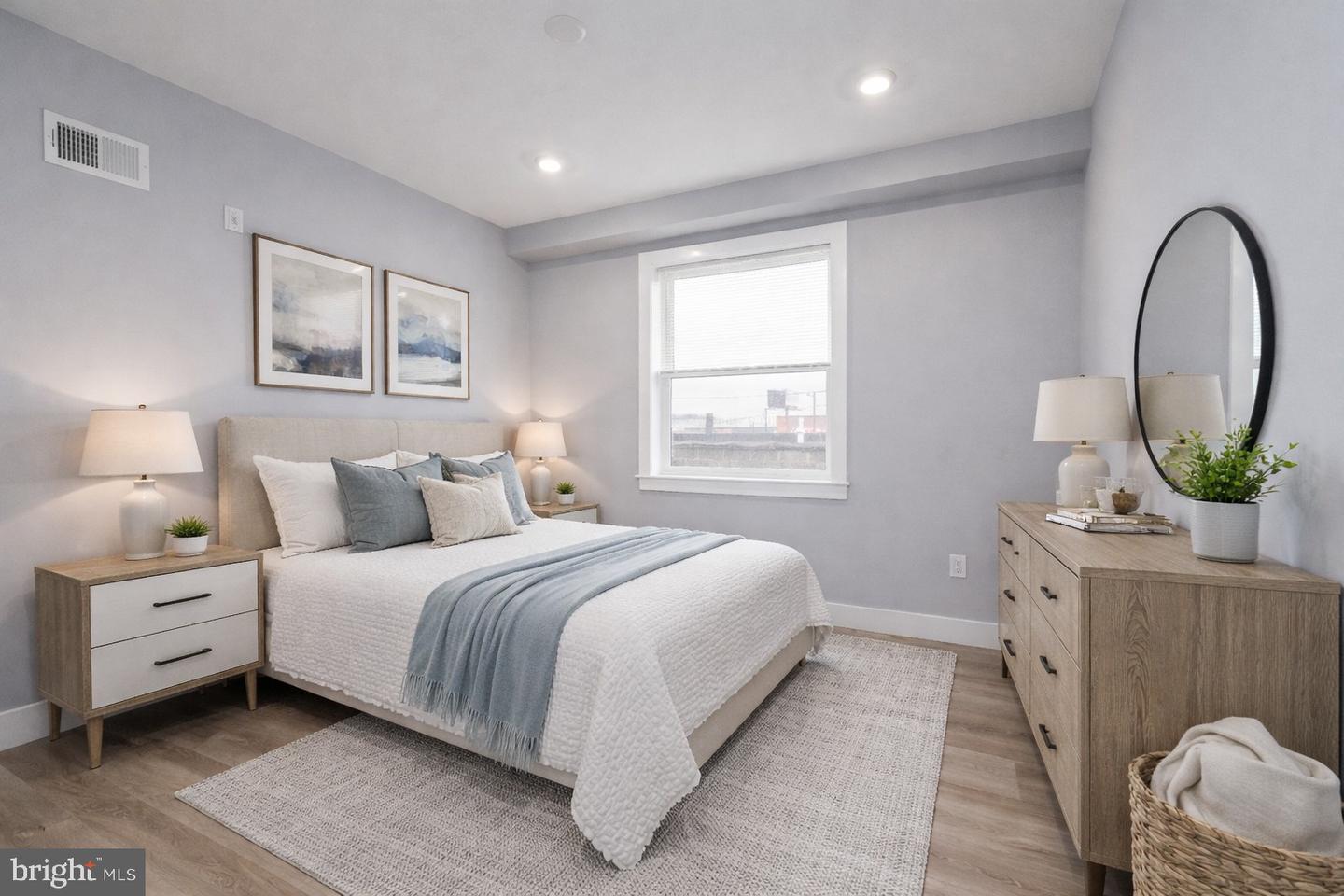 2323 E Cabot St #2 Property Photo 15