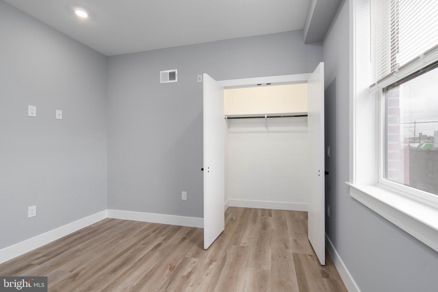 2323 E Cabot St #2 Property Photo 17