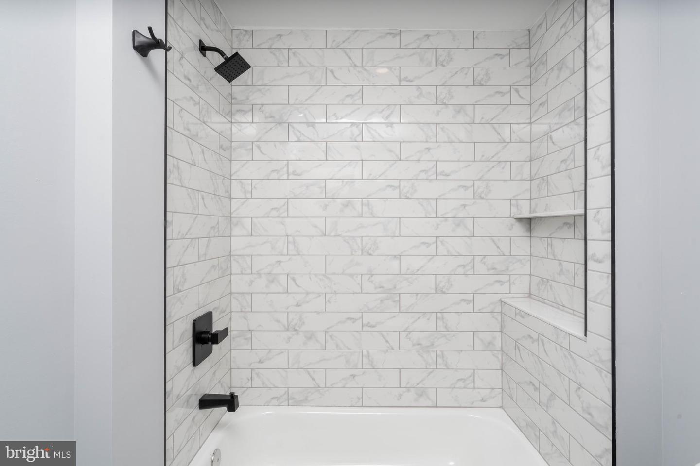 2323 E Cabot St #2 Property Photo 19
