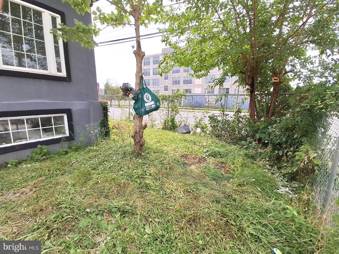 1800 S 56th St Property Photo 9