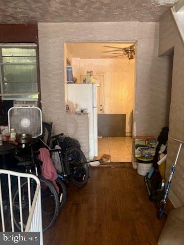 2723 W Seltzer St Property Photo 5