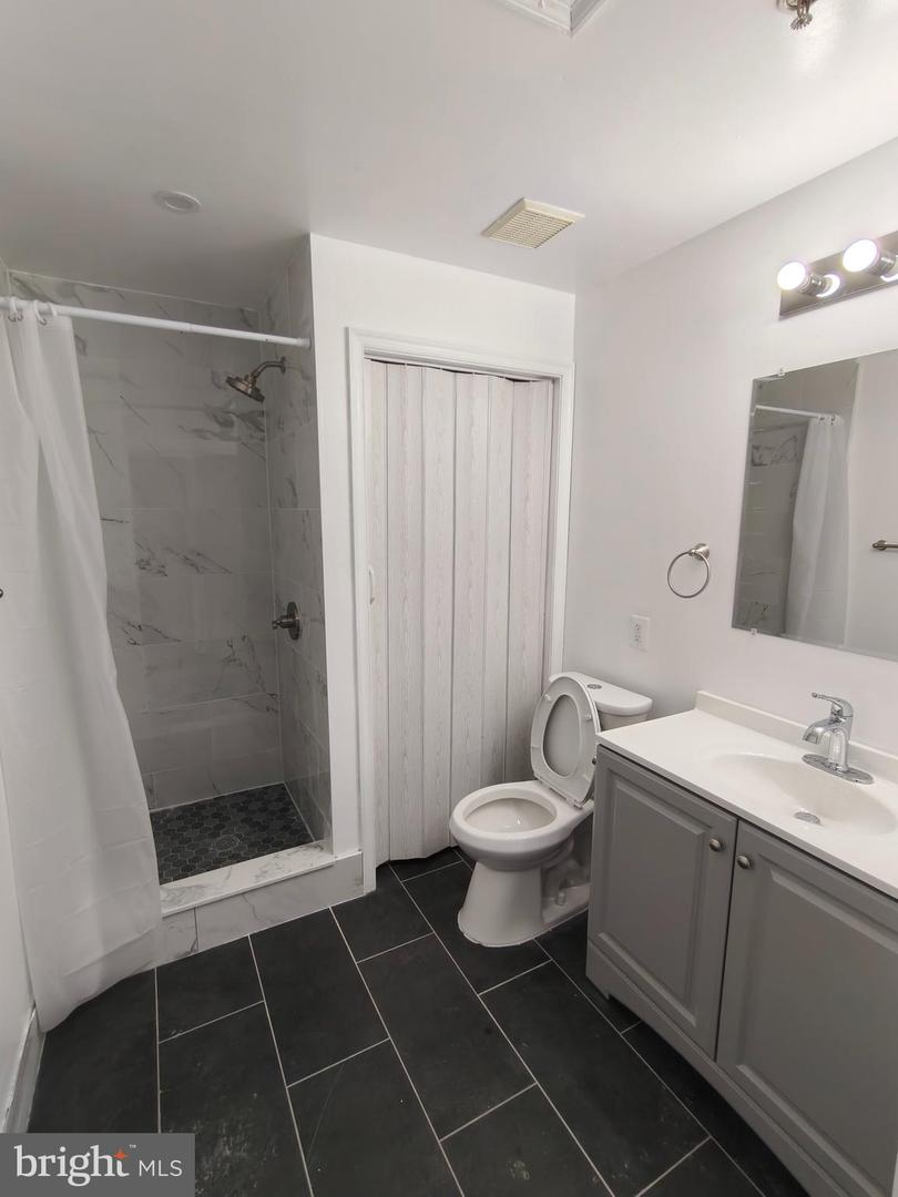 1020 Hamilton St #11 Property Photo 13