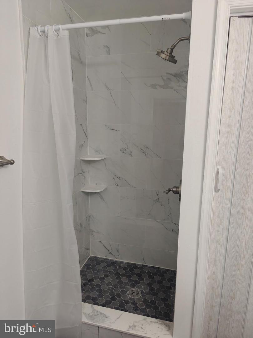1020 Hamilton St #11 Property Photo 14