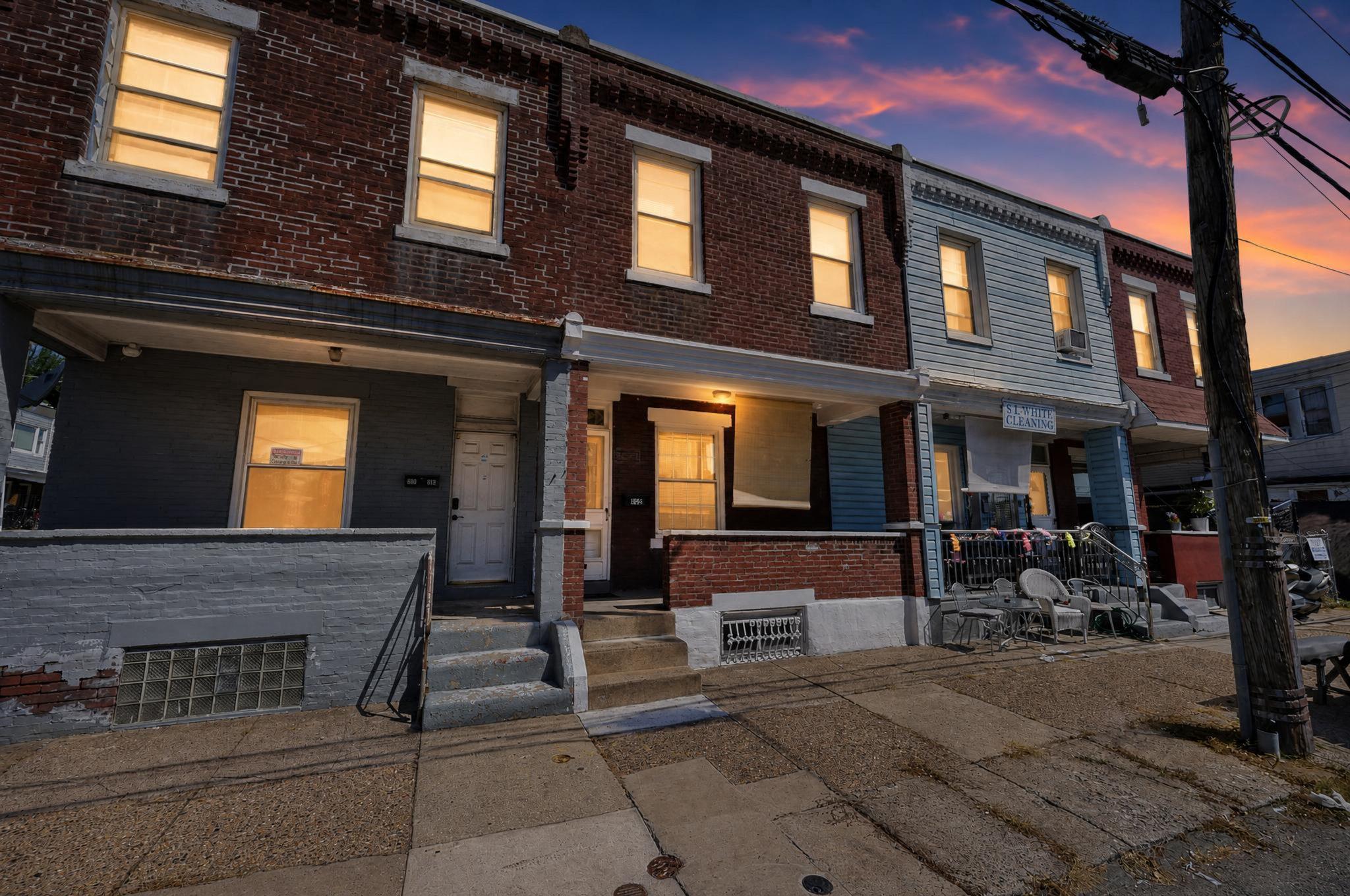 5122 Tulip Property Photo 1