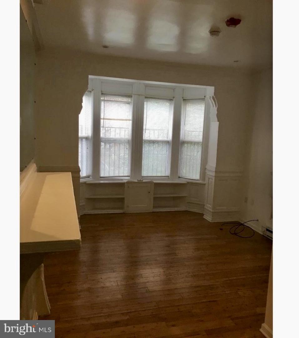 2132 N Uber St Property Photo 3
