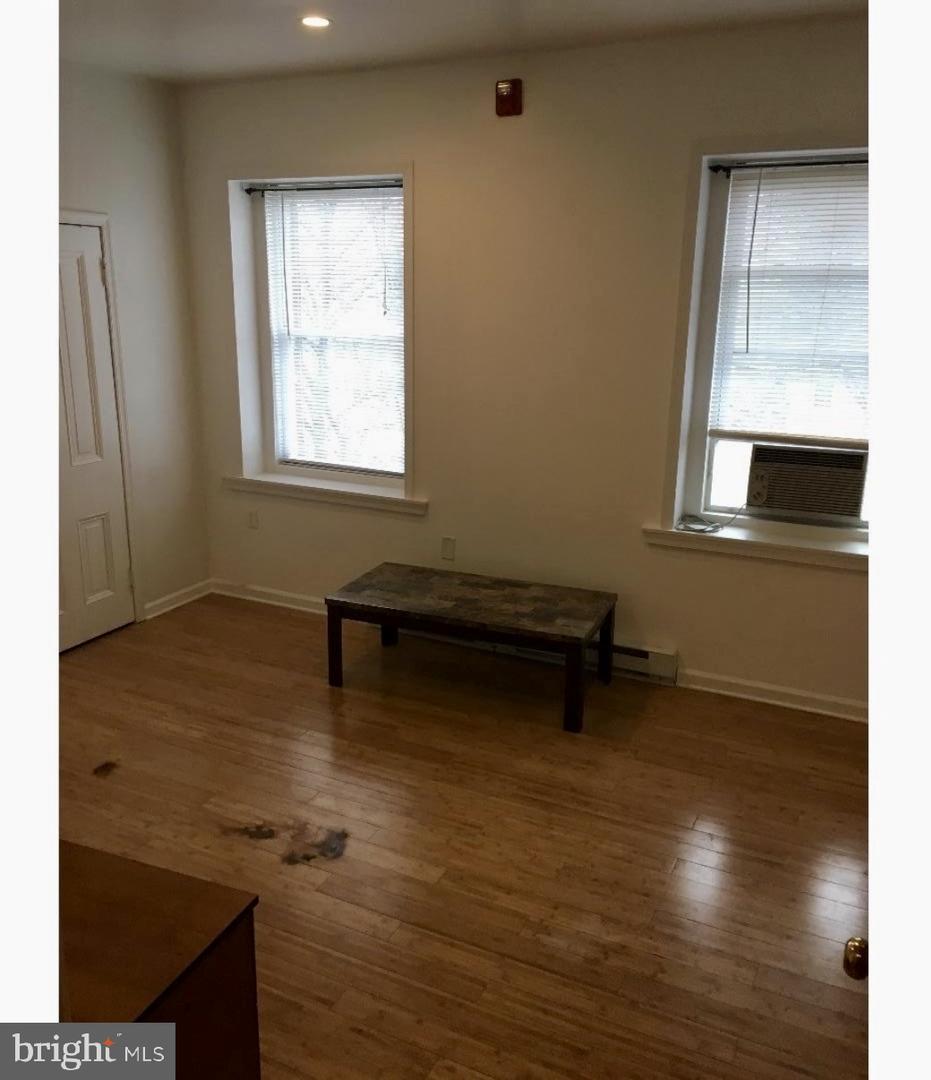2132 N Uber St Property Photo 11