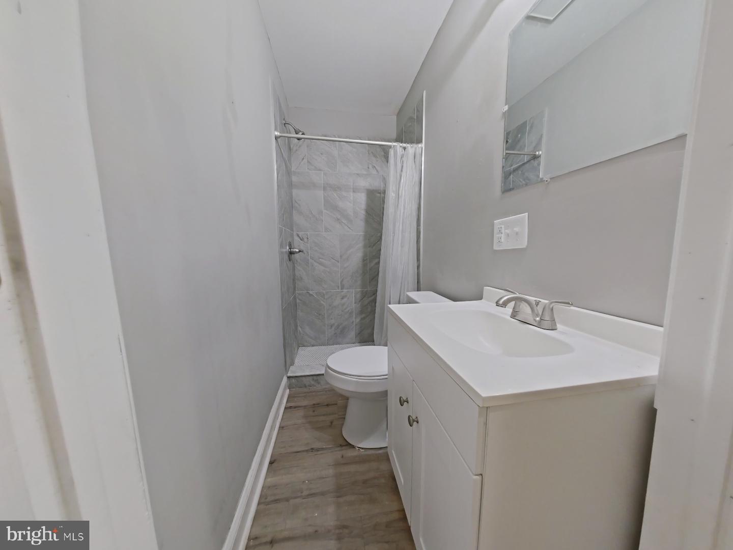 6147 Vine St Property Photo 8