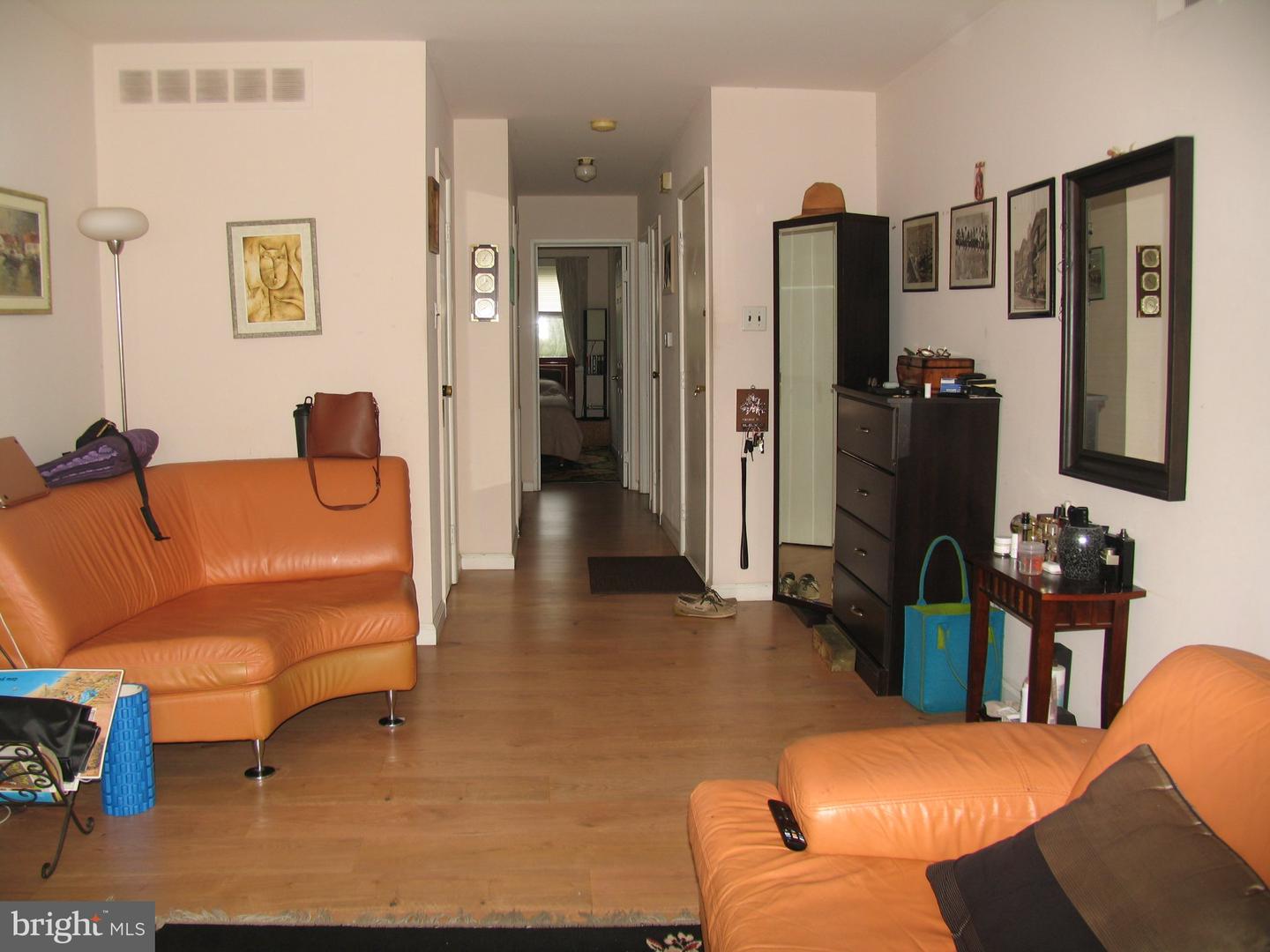 10921 Nandina Ct Property Photo 6