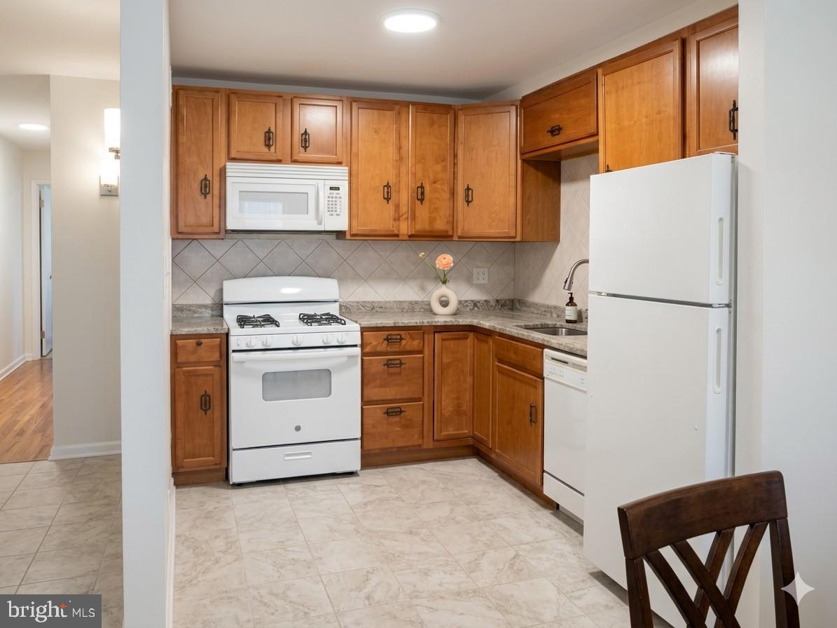10921 Nandina Ct Property Photo 10