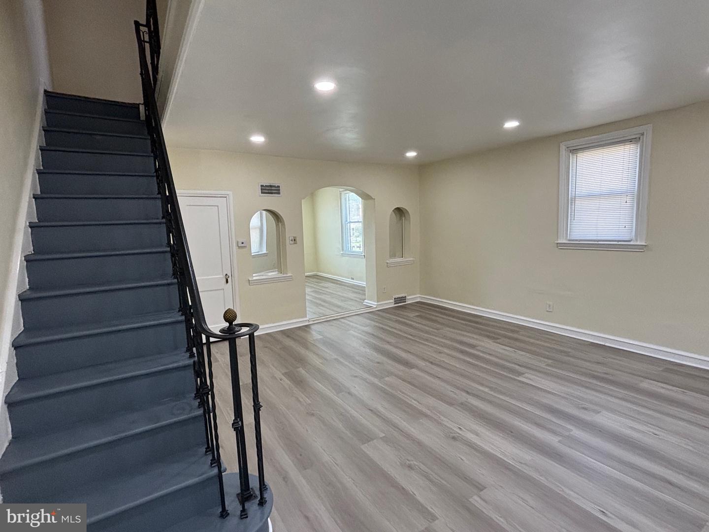 6658 Rutland St Property Photo 3