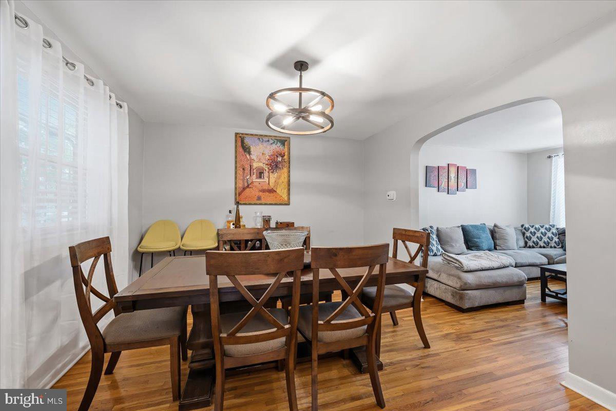 914 Longshore Ave Property Photo 15