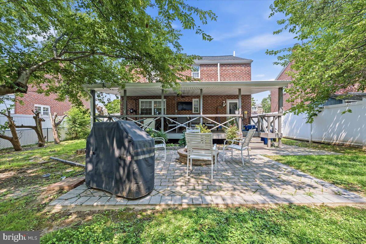 914 Longshore Ave Property Photo 34