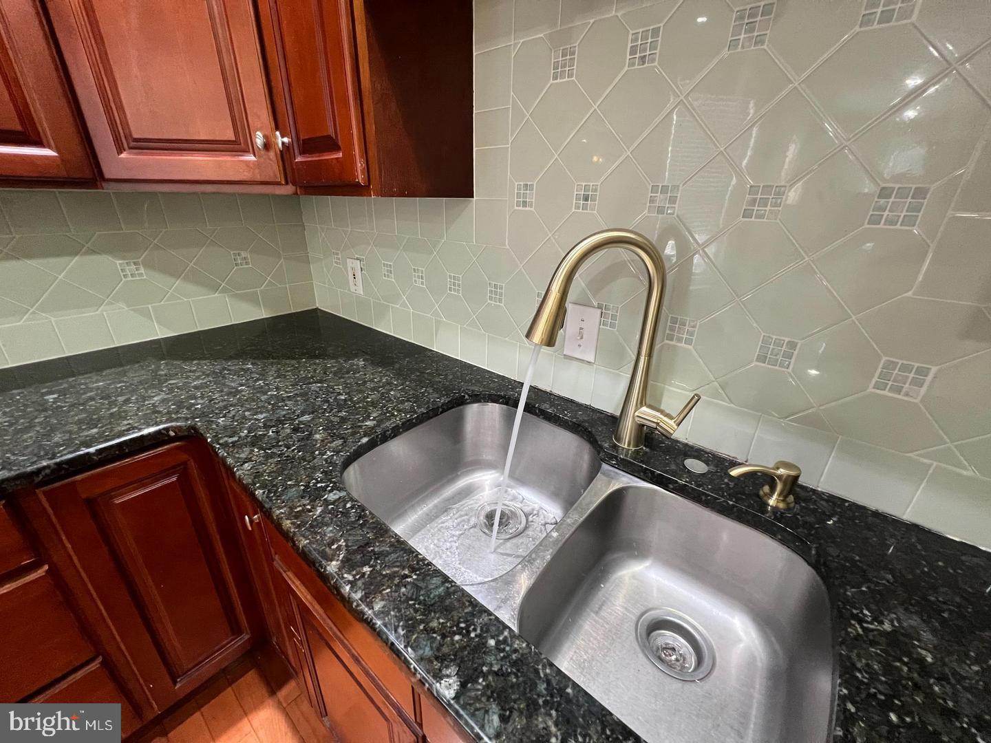 3204 Fanshawe St #2nd Floor Property Photo 10