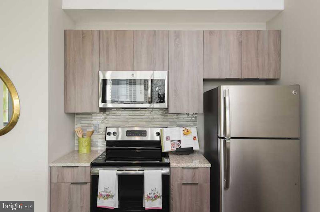 218-26 Arch St #406 Property Photo 29