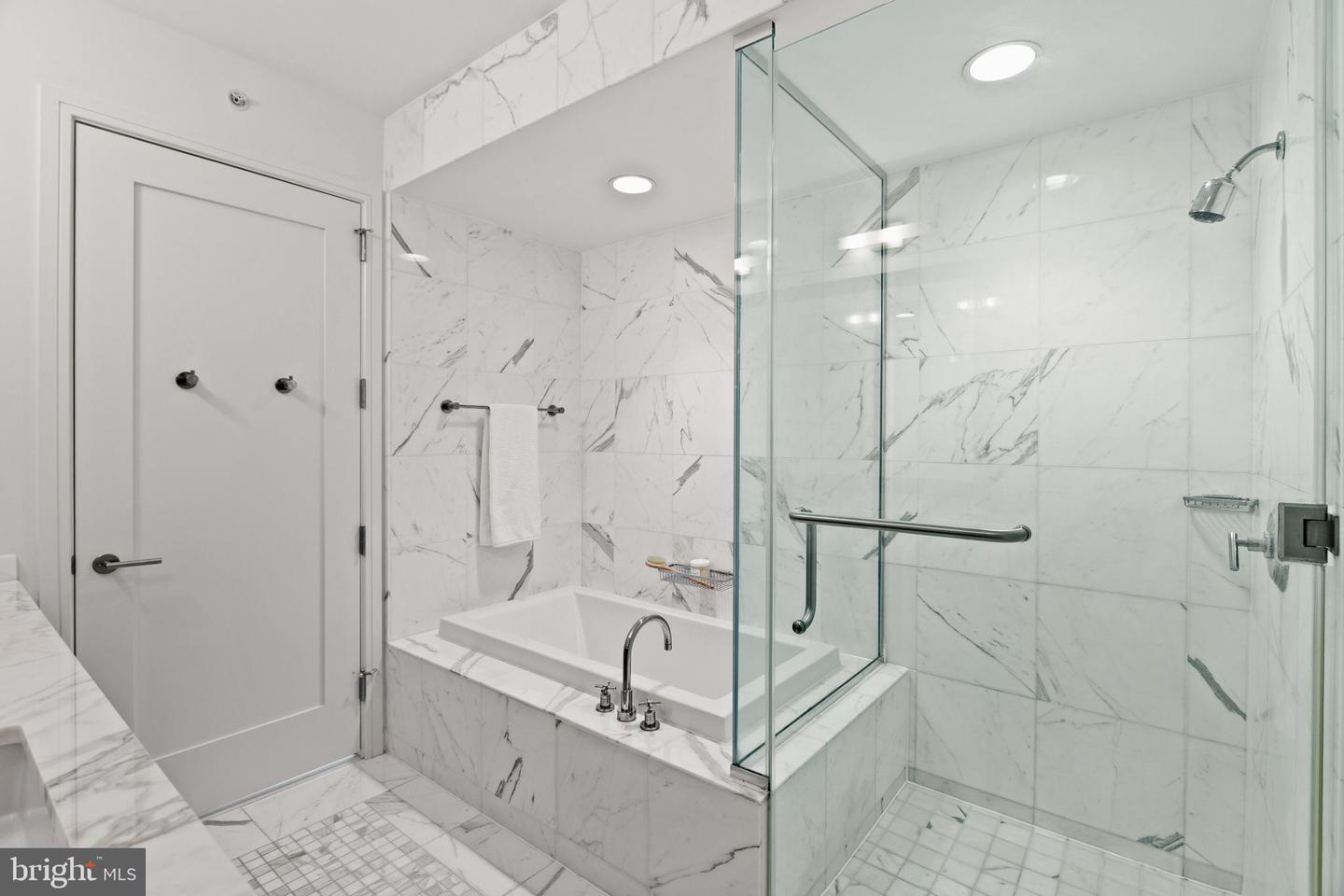 1414 S Penn Sq #24c Property Photo 21