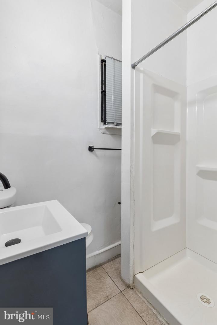 2236 N Bouvier St Property Photo 4