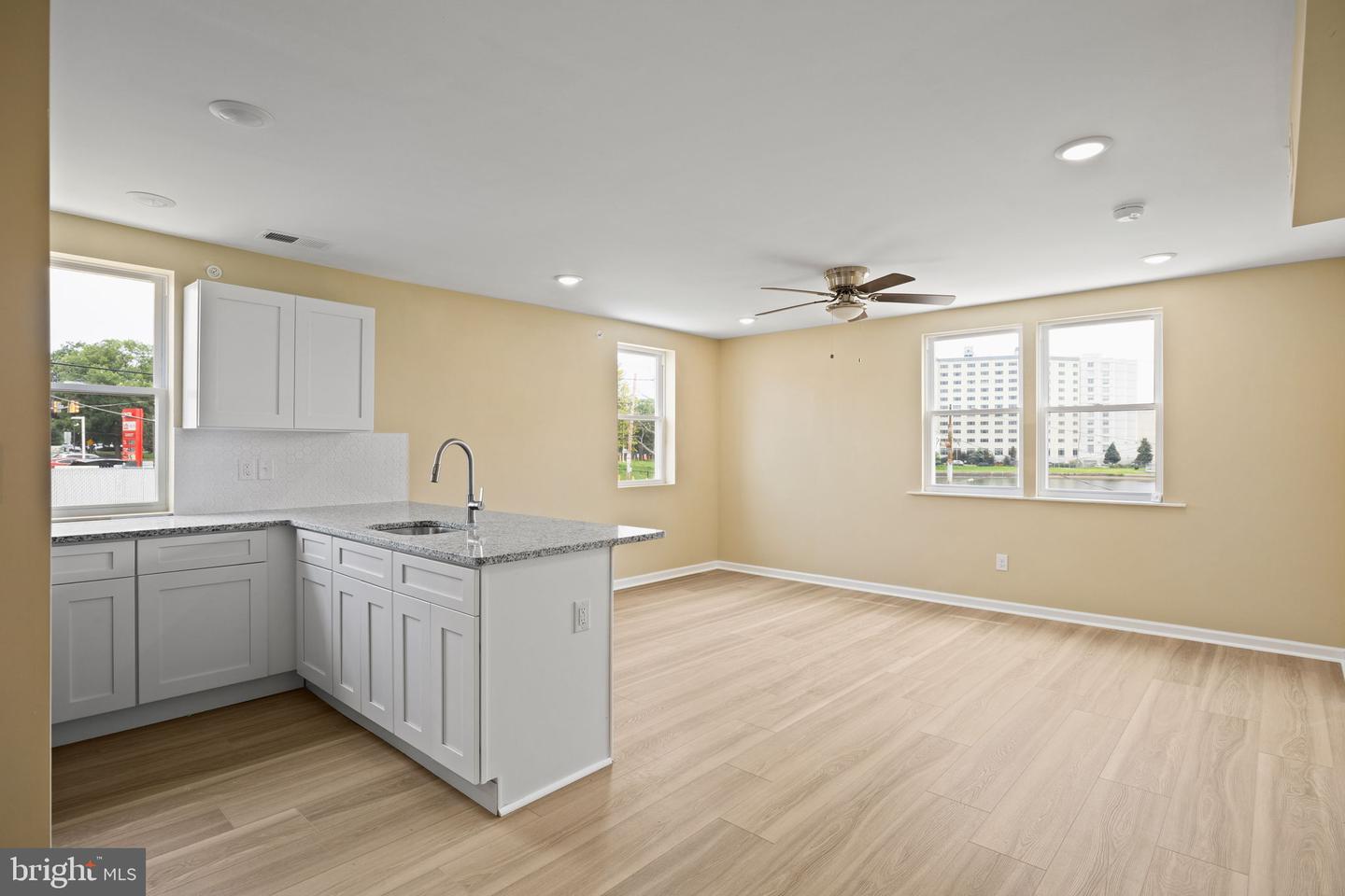 2832 Belmont Ave Property Photo 2