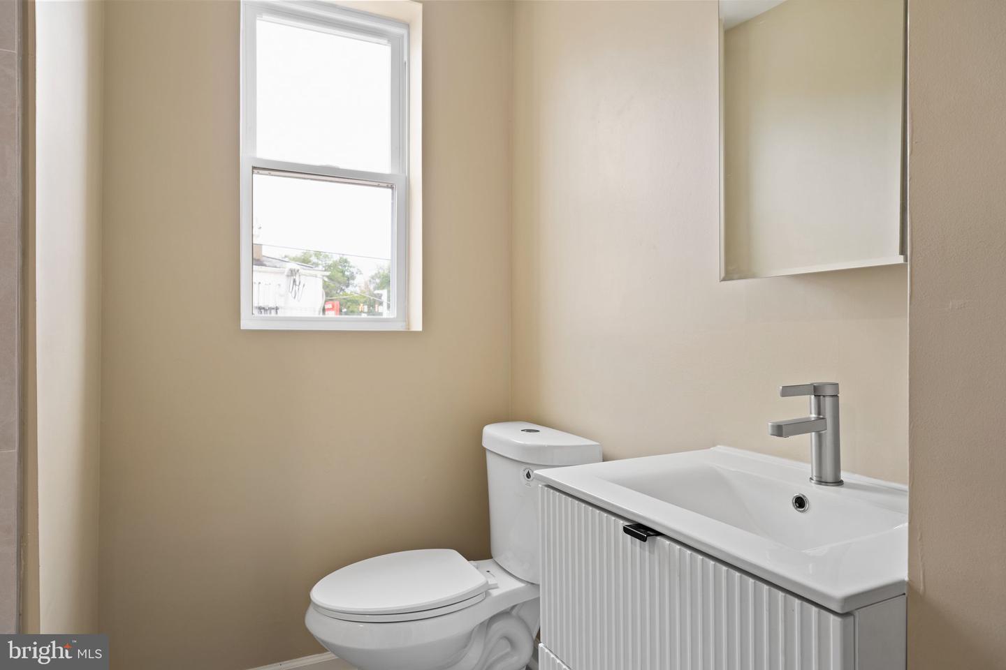 2832 Belmont Ave Property Photo 9