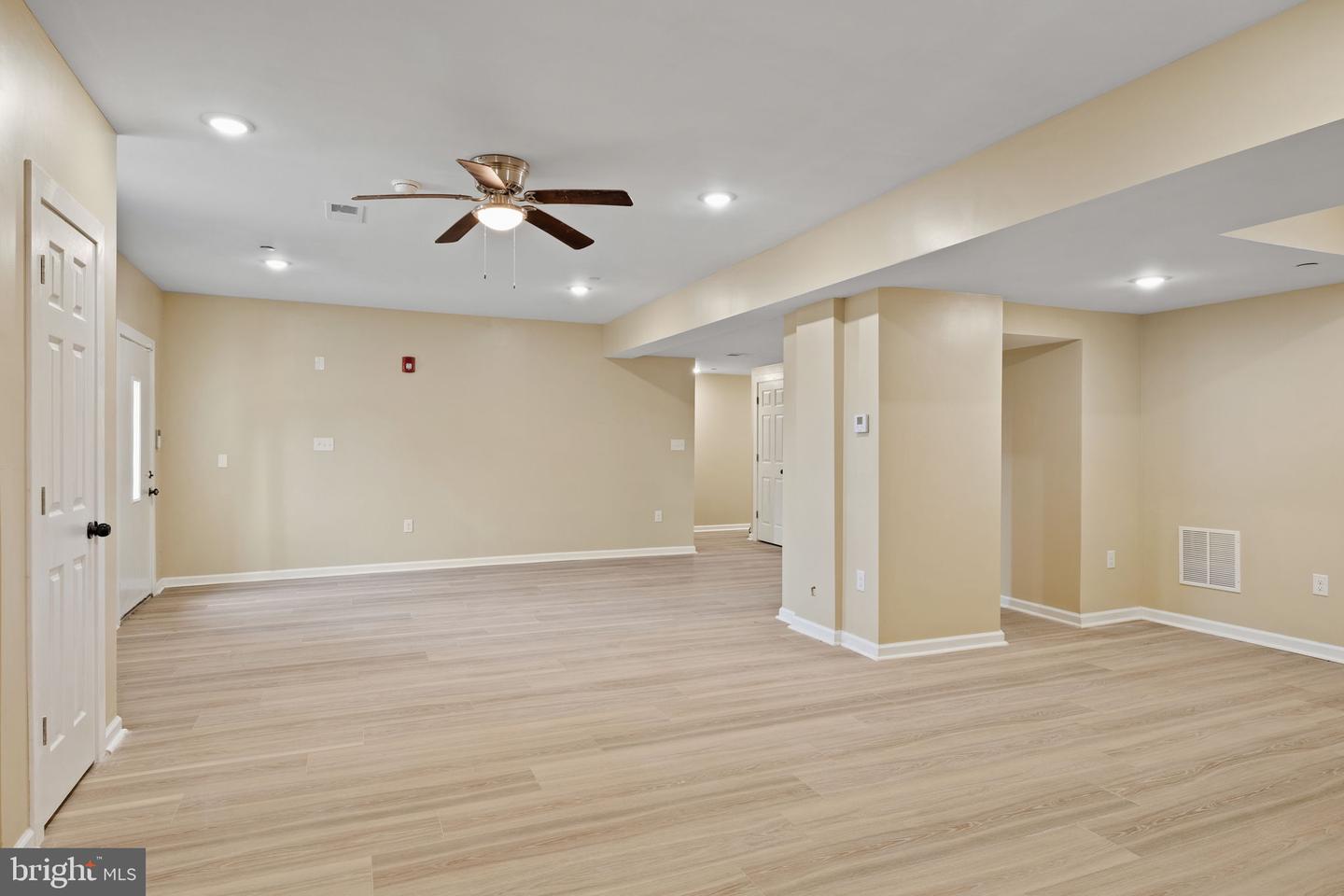 2832 Belmont Ave Property Photo 20