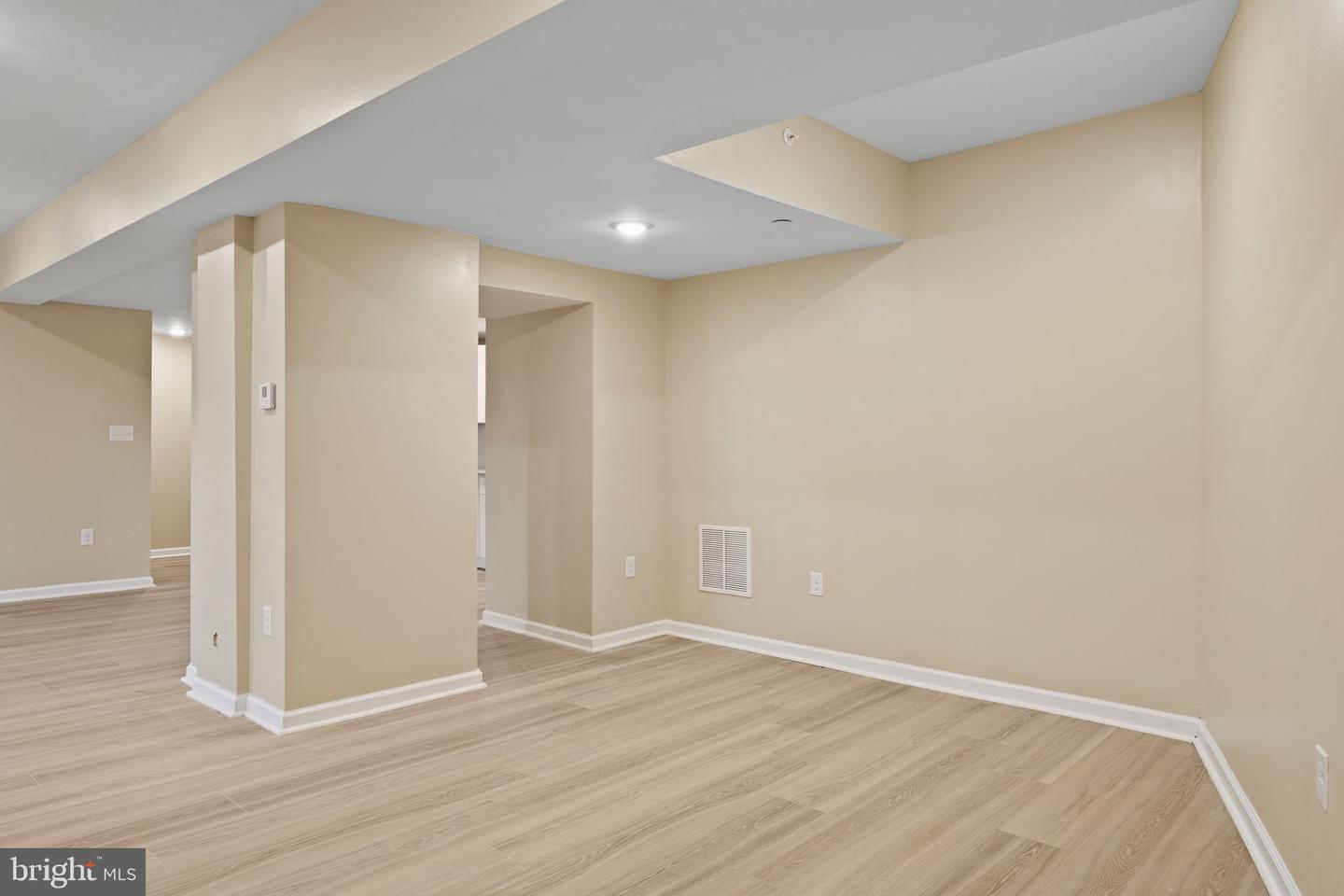 2832 Belmont Ave Property Photo 21